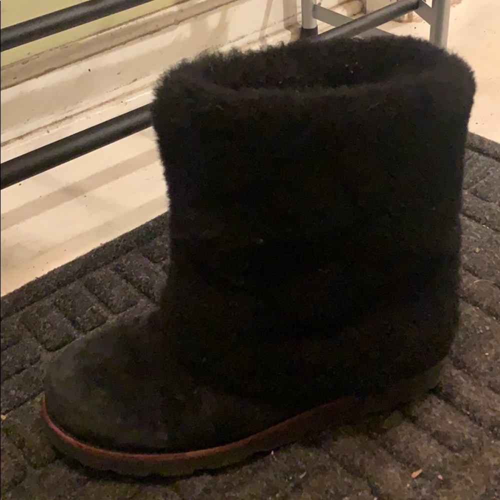 Fur Ugg’s - image 2